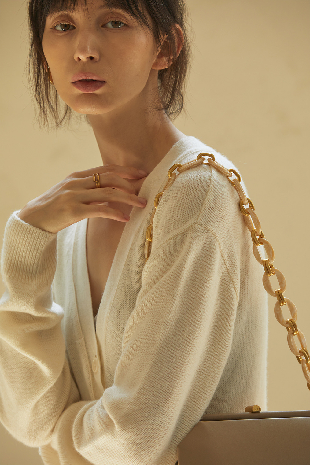Nacre Chain Strap  Ivory / Grey / Brown